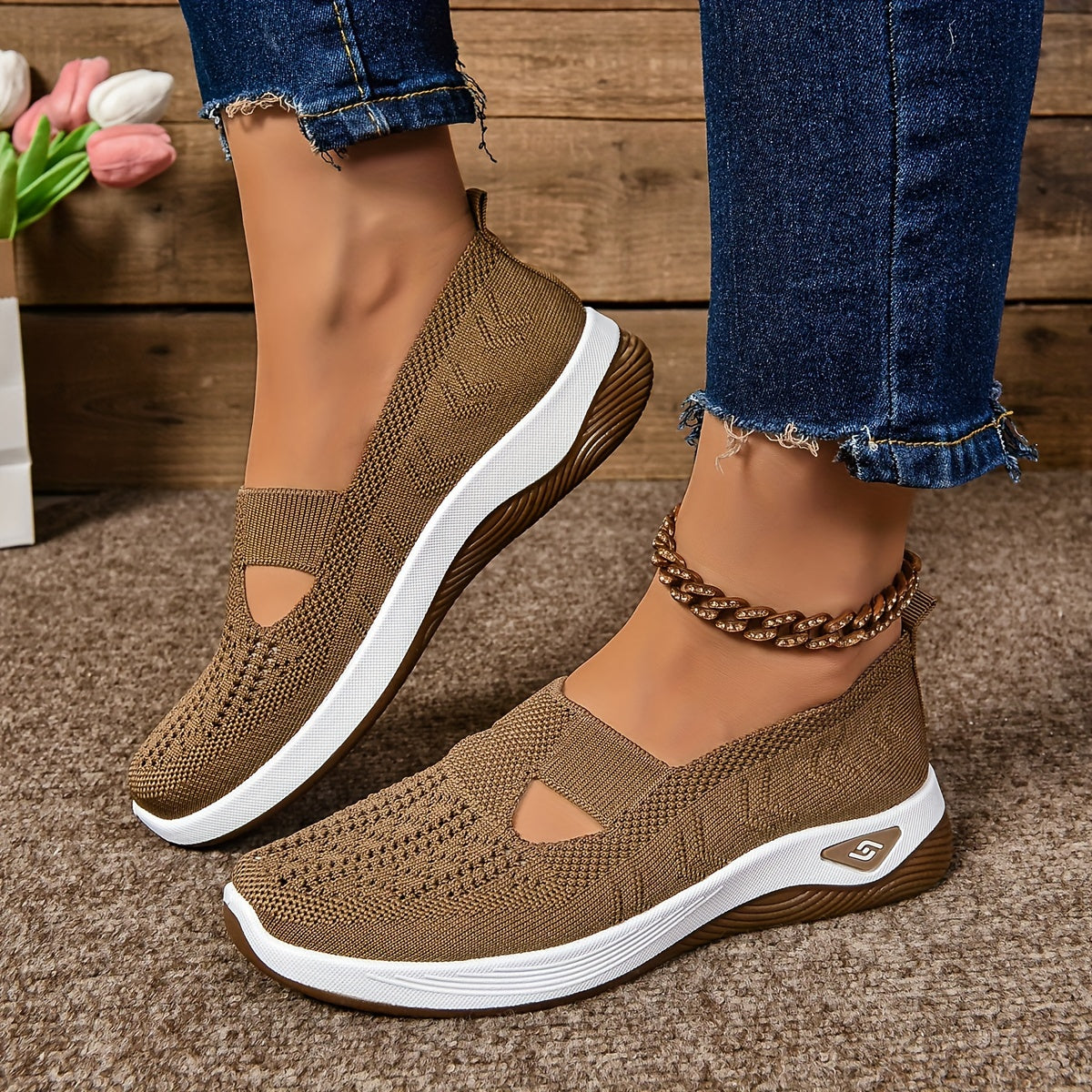 Casual Slip-On Sneakers | OhLucy