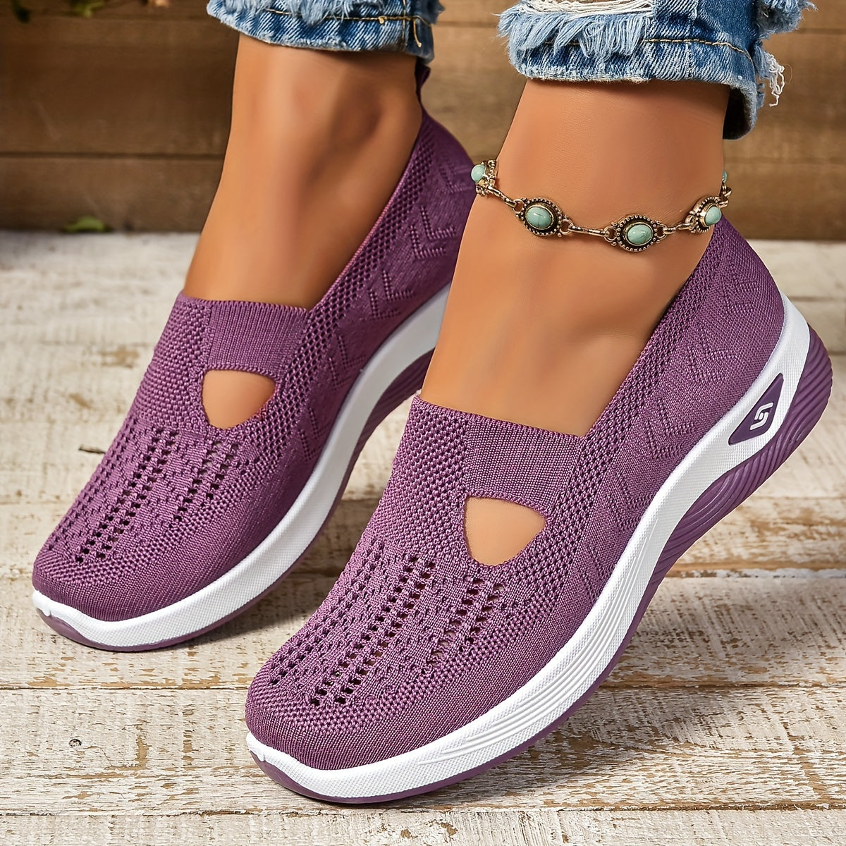 Casual Slip-On Sneakers | OhLucy